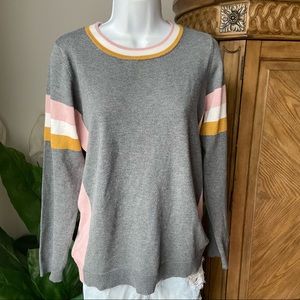 Hippie Rose Gray baseball style sweater